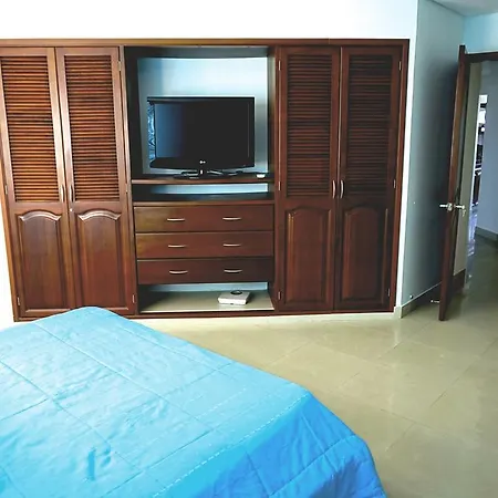 Torres Del Lago 1403